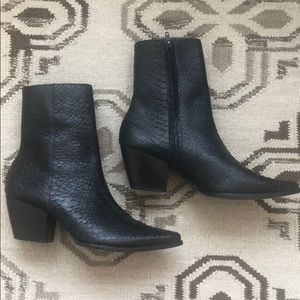 Pointed Toe Black Crocodile Booties from LF
